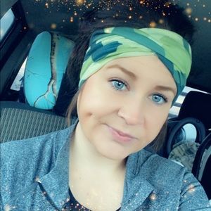 Meet your Posher, Candace